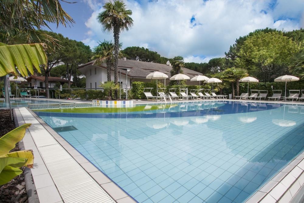 Hotel Delle Nazioni Lignano Sabbiadoro Extérieur photo