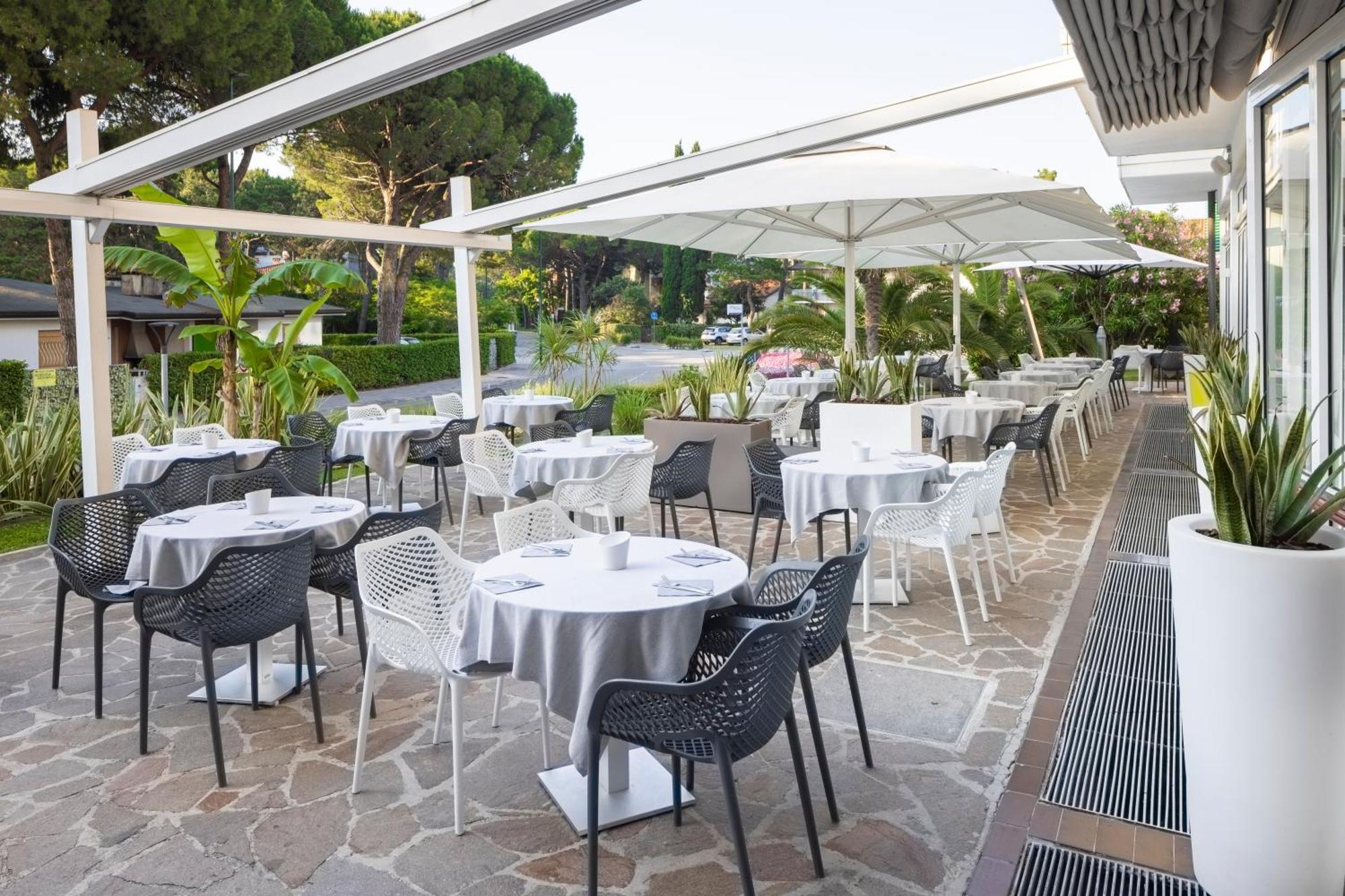 Hotel Delle Nazioni Lignano Sabbiadoro Extérieur photo